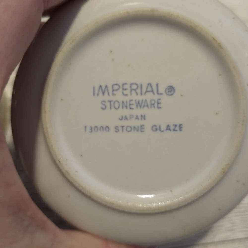 Vtg Imperial Stoneware Sugar Bowl with Lid And‎ Creamer Speckled Brown And White